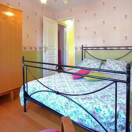 3 Bedroom Cozy In * Créances